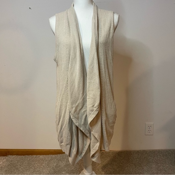 Barefoot Dreams Cozy Chic Ultra Lite knit cream vest - Picture 1 of 6